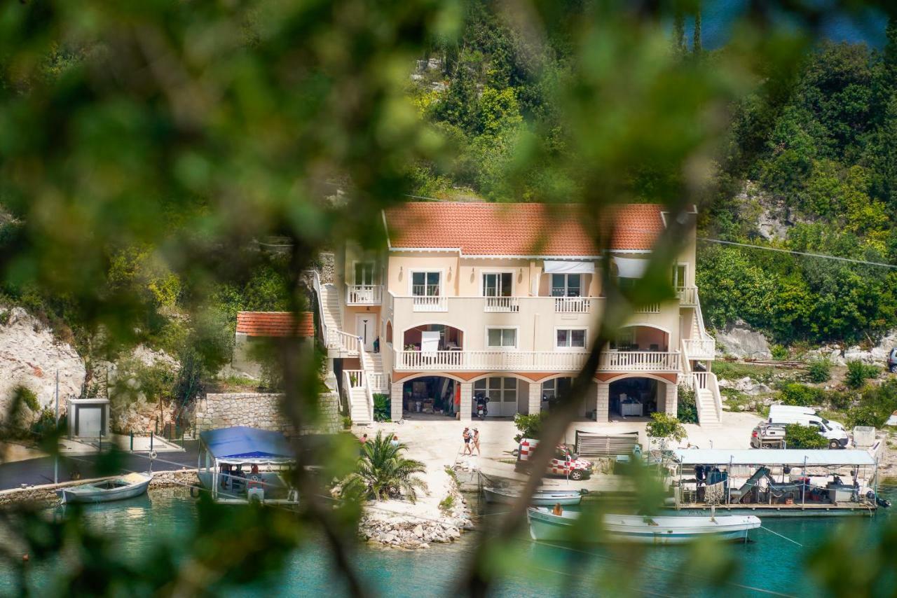Apartmani Ponta Ston Buitenkant foto